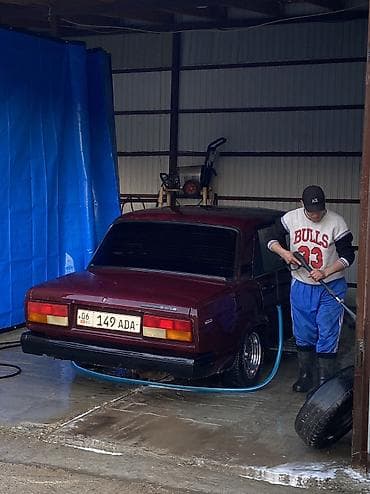 ВАЗ (ЛАДА) 2107: 2006 г., Седан