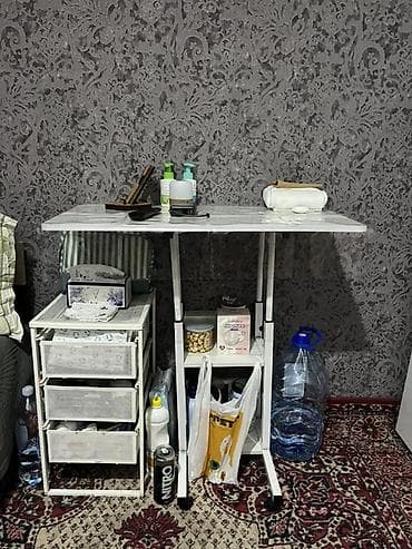 складной компьютерный стол: Складной стол для ноутбука, Б/у, цвет - Белый — 4