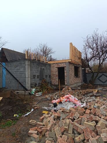 строительство дома из газобетона на винтовых сваях: Дома, Балконы, Бани Больше 6 лет опыта — 12