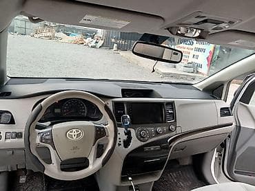 21 style bmw: Toyota Sienna: 2010 г., 3.5 л, Автомат, Газ, Минивэн — 9