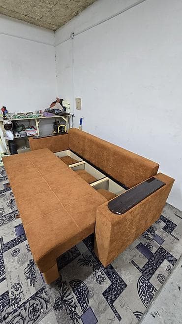 реставрация мебели журнальный столик: Прямой диван, Новый — 7