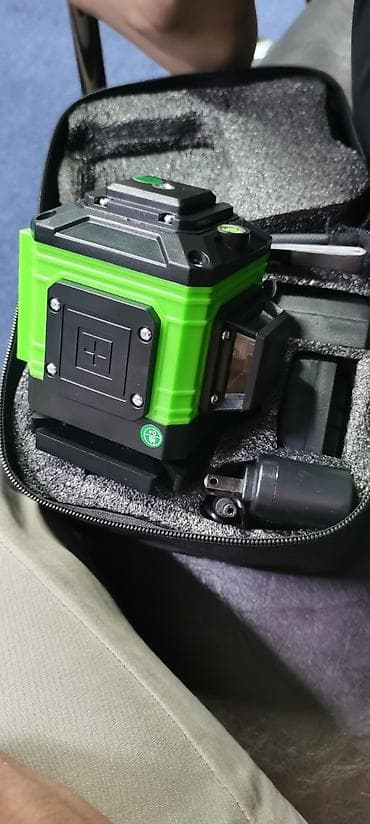 Лазерный уровень (нивелир) 360° в кейсе - Самовыравнивающийся