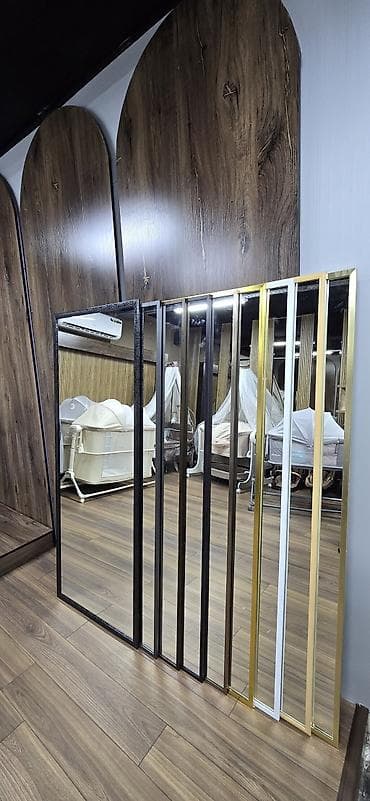 зеркало с ножками: Зеркало в ПВХ раме. Размер 170х70 см, в полный рост. В наличии. Также — 1