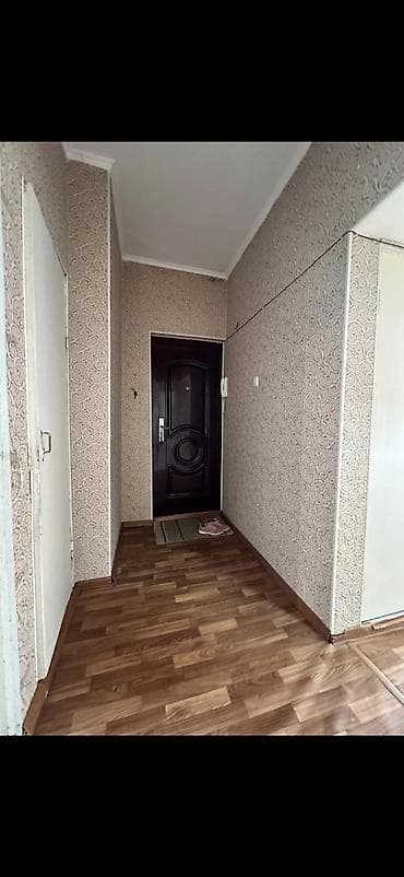 Батирлерди сатуу: 3 бөлмө, 65 м², 105-серия, 105-серия, 5 кабат, Эски ремонт — 3