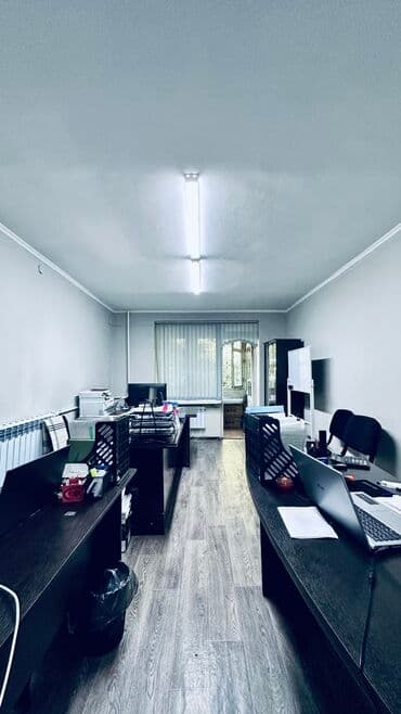 Продаю Магазин В жилом доме, 56 м², Старый ремонт, Отдельный вход, 1 этаж