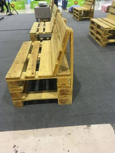 диван из палета: Продаю дерев.поддоны. Белые и чистые. Россия. Размеры 1,20х80см. и — 3