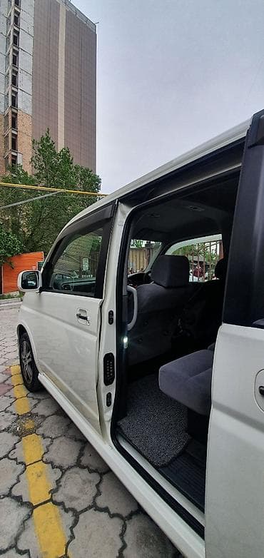 багаж спада: Honda Stepwgn: 2005 г., 2 л, Автомат, Бензин, Минивэн — 7