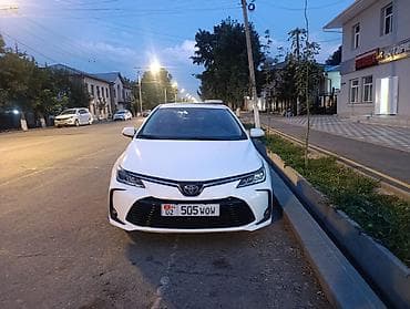 а 190: Toyota Corolla: 2021 г., Гибрид, Седан — 2