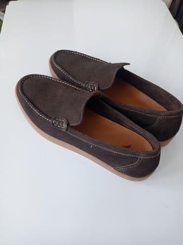 Киреге берилүүчү кийимдер: Эркектердин туфлиси, 45, Жаңы, түсү - Күрөң, Өзү алып кетүү, Акылуу жеткирүү — 1