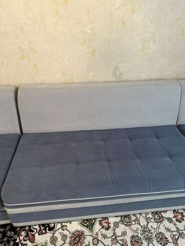 Ашкана бурчтары: Бурчу бар диван, Кутулар менен, Үч кишилик — 3