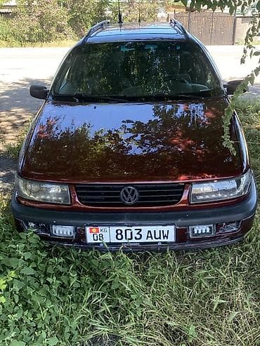 универсал багаж: Volkswagen Passat Variant: 1995 г., Универсал — 1