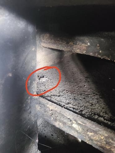 старый замок: Продаю б/у печь .вертикальная под восстановление .на фото обозначенна — 9