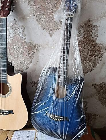 taylor swift: Акустические гитары с вырезом (dreadnought cutaway), 6 струн. Дизайны — 4