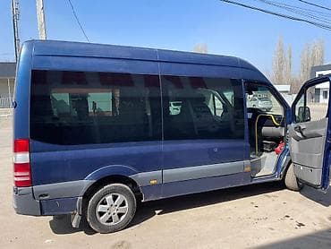 кара шыбак: Mercedes-Benz Sprinter — пассажирский микроавтобус синего цвета — 3