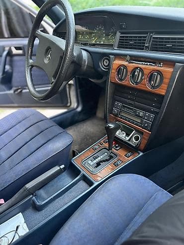 e55 compressor: Mercedes-Benz 190: 1990 г., 3.2 л, Автомат, Бензин, Седан — 2