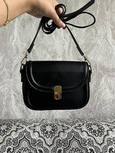 сумка барсетка: Женская сумка-кроссбоди, цвет черный. - Компактная прямоугольная — 1