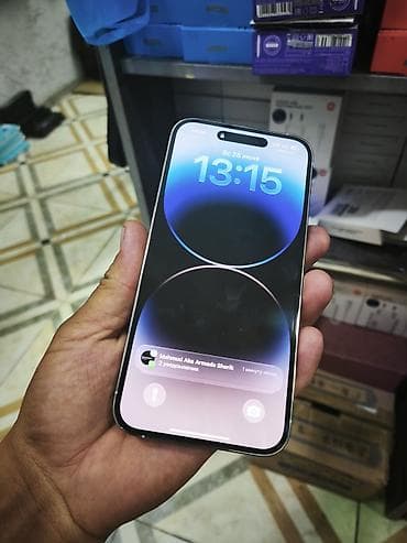 ниже: IPhone 14 Pro, 6.1" - Цвет: белый (Silver) - Корпус из нержавеющей — 3