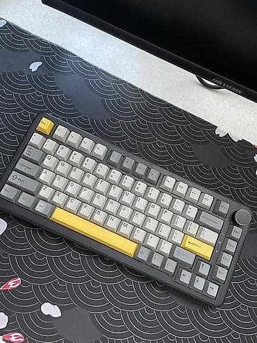 am 4: Клавиатура, Ajazz, Механическая, Bluetooth, Проводное подключение, Размер: 75% — 1