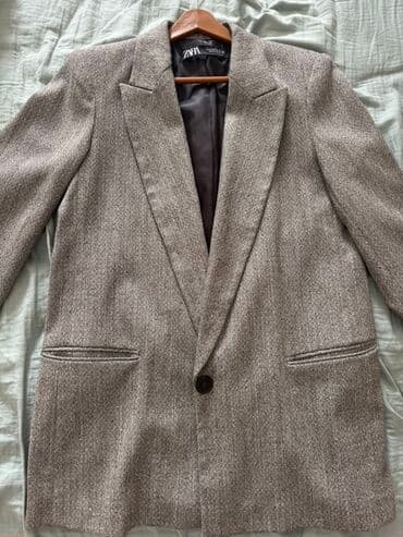 Спецодежда: Женский пиджак ZARA - Классический однобортный крой с одним — 2