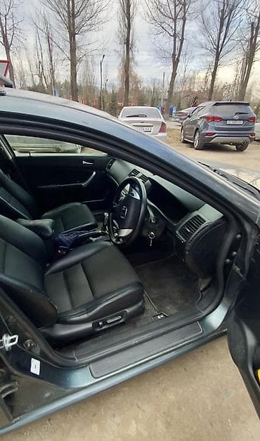 пасса: Honda Accord: 2004 г., Бензин, Седан — 6