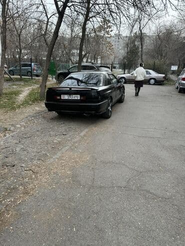 дрифт авто: Купе черного цвета — редкий классический автомобиль конца 80‑х/начала — 3