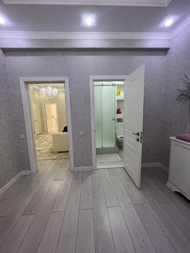 квартира ош аренда долгосрочная: 3 бөлмө, Менчик ээси, Чогуу жашоосу жок, Толугу менен эмереги бар — 12