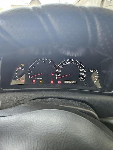 сиденье авенсис версо: Toyota (салон и электроника) - Интерьер: черная отделка, ромбовидная — 4