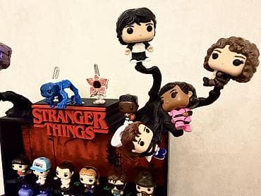 таинственный сад: Эксклюзивная витрина-диорама «Stranger Things» для фигурок Kinder — 5