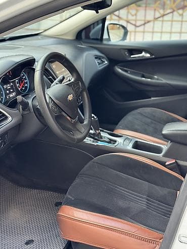 lend cruiser: Chevrolet Cruze: 2017 г., 1.4 л, Автомат, Бензин, Хэтчбэк — 6