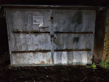 купить гараж: Продаю ворота от гаража, высота 182см общая ширина 2,74металл — 2