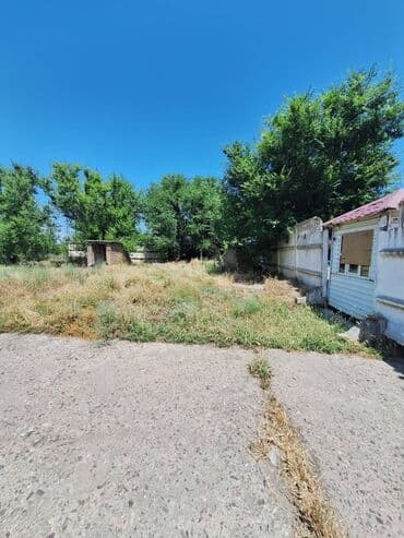продажа участки и домов бишкек: 56 соток Продаю в г Кара - Балте участок со складскими помещениями по — 7