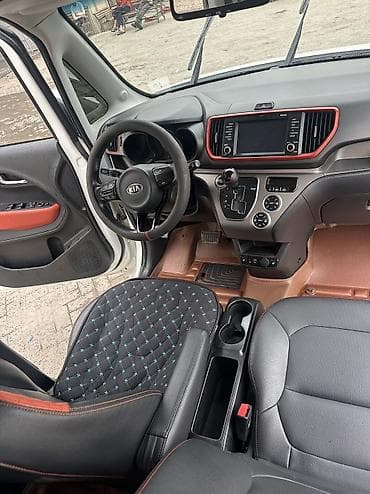 rx 6: Kia Ray: 2018 г., 1 л, Автомат, Бензин, Минивэн — 10