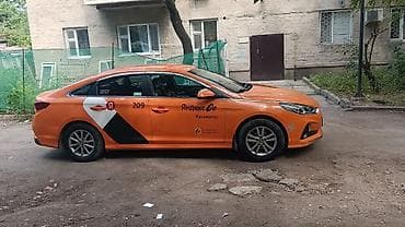 Кызматтар: Hyundai Sonata в фирменной окраске Яндекс Go - Кузов: седан, 4 двери — 1