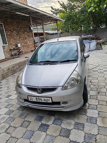 Honda Fit: 2002 г., 1.3 л, Вариатор, Бензин, Хэтчбэк — 2