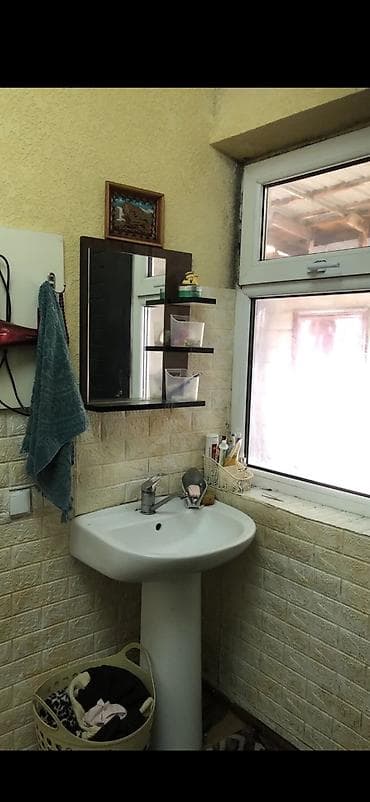 часавой квартиры: 55 м², 3 комнаты, Забор, огорожен — 2