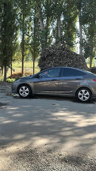гур легаси: Hyundai Solaris: 2013 г., 1.6 л, Автомат, Бензин, Седан — 4