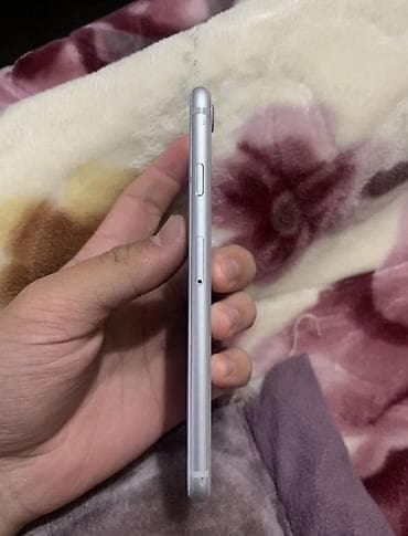IPhone 8, 64 ГБ, Белый