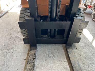 покрышка на погрузчик цена: Погрузчик, 1993 г., Колесный, Вилочный — 10