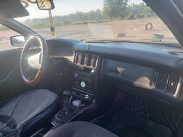bj 40: Audi 80: 1990 г., 1.8 л, Механика, Бензин, Седан — 10