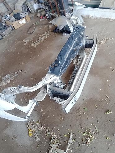 Автозапчасти: Тойота Краун 180 кузове (Toyota crown) экран ( телевизор) с усилителем — 1