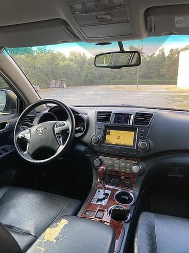 5: Toyota Highlander: 2011 г., 3.5 л, Автомат, Бензин, Внедорожник — 7