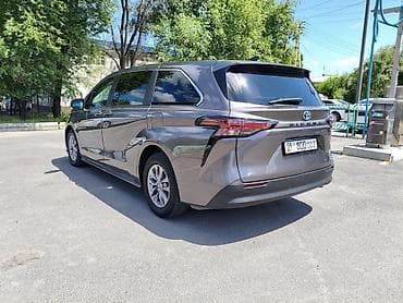 matiz diska: Toyota Sienna: 2021 г., 2.5 л, Вариатор, Гибрид, Минивэн — 5
