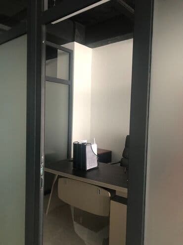 дома под офис: Сдаю Офис, 86 м², В бизнес центре — 7