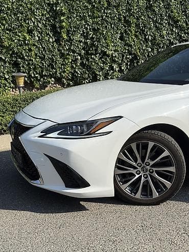 lexus ct 200h 2016: Lexus ES: 2022 г., 2.5 л, Типтроник, Гибрид, Седан — 4