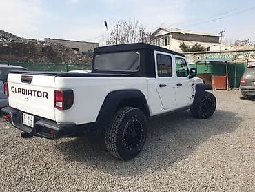 бампер на делику: Jeep Gladiator: 2020 г., 3.6 л, Автомат, Бензин, Пикап — 5
