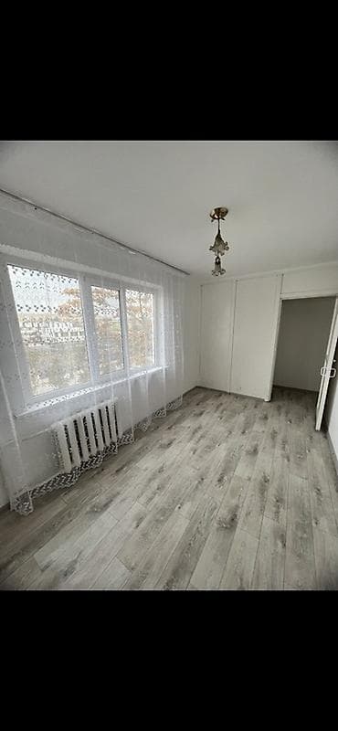комната с подселением ошский рынок: 2 комнаты, 50 м², 104 серия, 4 этаж, Старый ремонт — 3