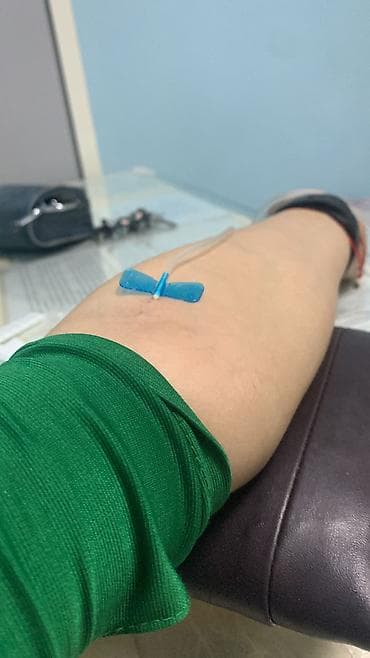 неттоп бишкек: Багуучу киши | Анализдер, Ички булчуңга ийне саюу, Венага капельница коюу — 2