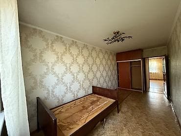 квартира в киркомстроме: 3 комнаты, 58 м², 104 серия, 4 этаж, Косметический ремонт — 5