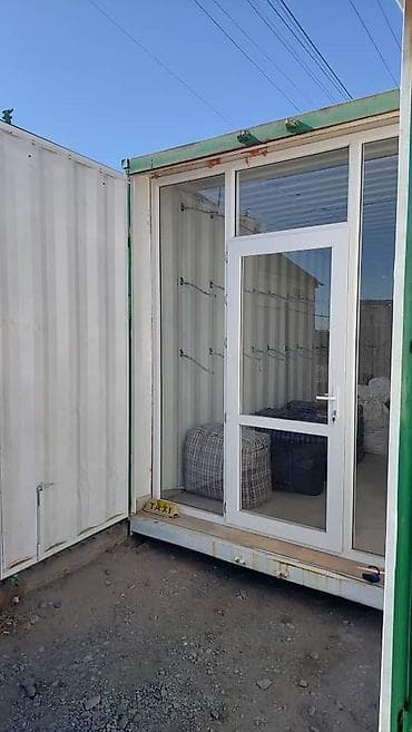металлические гаражи: Контейнер-магазин/склад из морского контейнера. Описание: - Базa — 2