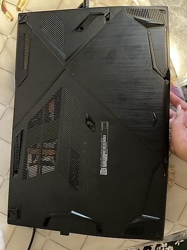 Техника и электроника: Игровой ноутбук MSI (серия с логотипом дракона) - Диагональ экрана - — 3
